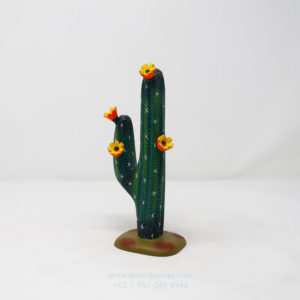 Alebrije Cactus con biznagas III