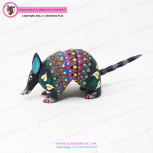 Armadillo Alebrije Tallado en madera pintado a mano II