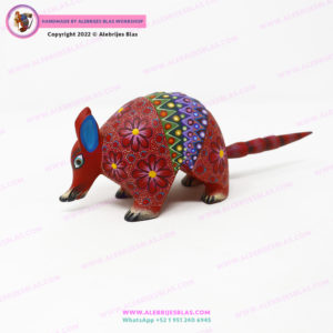 Armadillo Alebrije Tallado en madera pintado a mano III