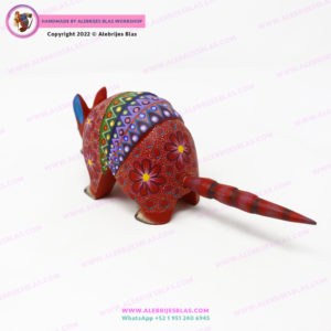 Armadillo Alebrije Tallado en madera pintado a mano III - Imagen 5