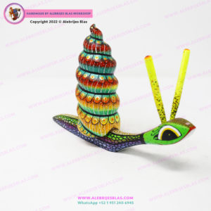 Figura Tallada y Pintada a Mano, Alebrije Caracol de RÍo - Imagen 3