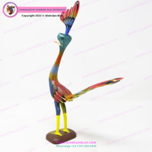 Oaxacan Wood Carvings, Alebrije Correcaminos 2 - Imagen 3