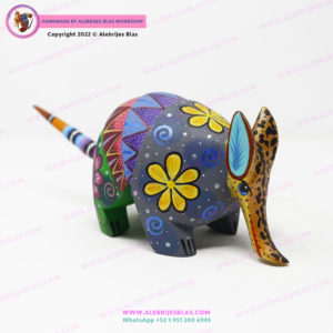 Talla de Madera de Copal, Alebrije Armadillo 6