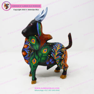 Escultura Artesanal Oaxaqueña, Alebrije Toro Cebú - Imagen 8