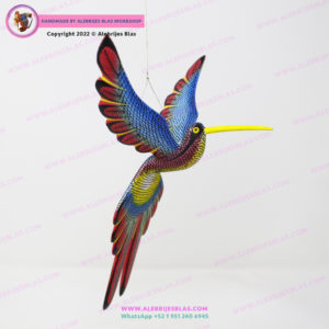Figura Tallada y Pintada a Mano, Alebrije Colibrí III