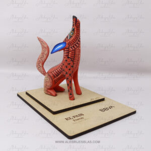 Alternative view of Alebrije Coyote